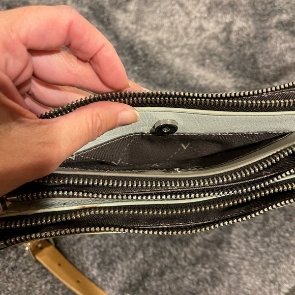 Vince Camuto mint, gray and tan‎ crossbody bag - Picture 6 of 11